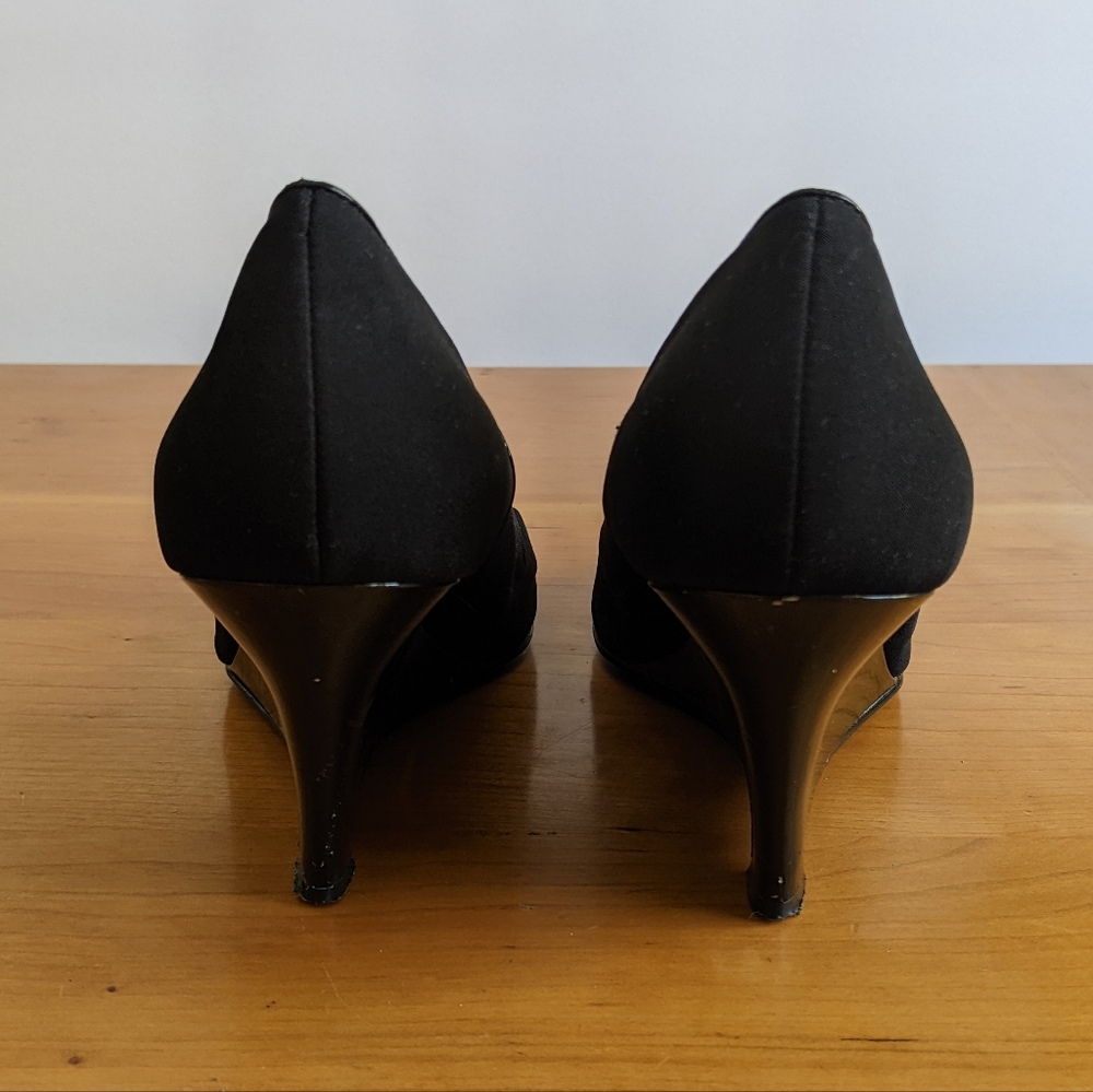 Ellen Tracy Black Peep Toe Wedge Heel, sz 8 - Picture 5 of 8